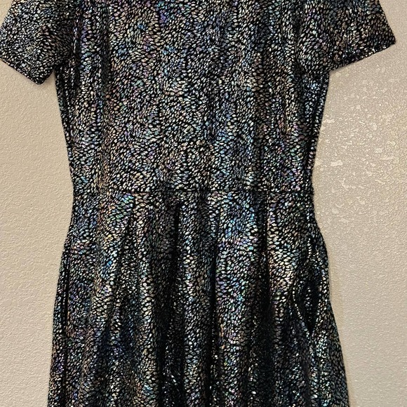 Lularoe Holiday Amelia Dress - Picture 4 of 4
